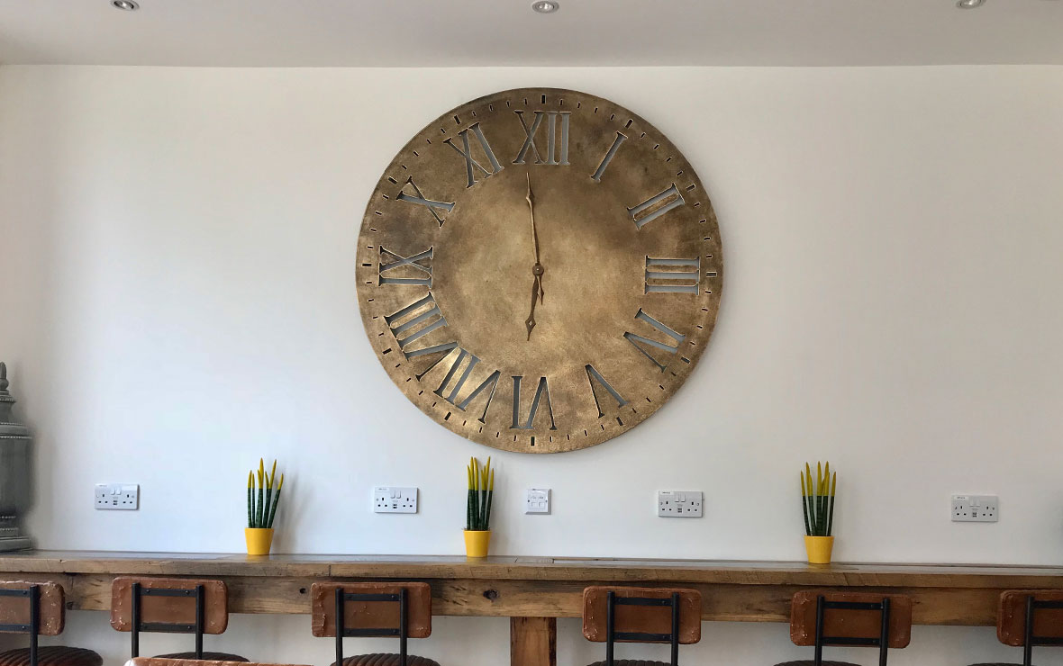 Hot coffee with chocolate cake